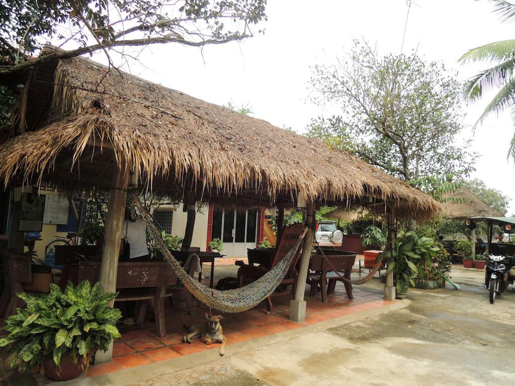 Meas Family Homestay Angk Ta Saom Exterior foto