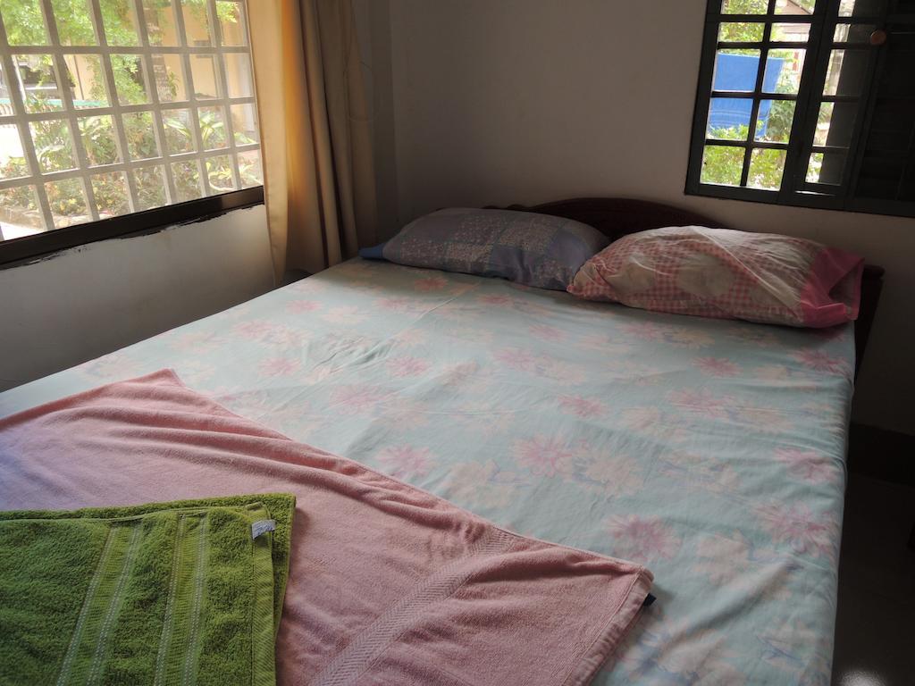 Meas Family Homestay Angk Ta Saom Habitación foto