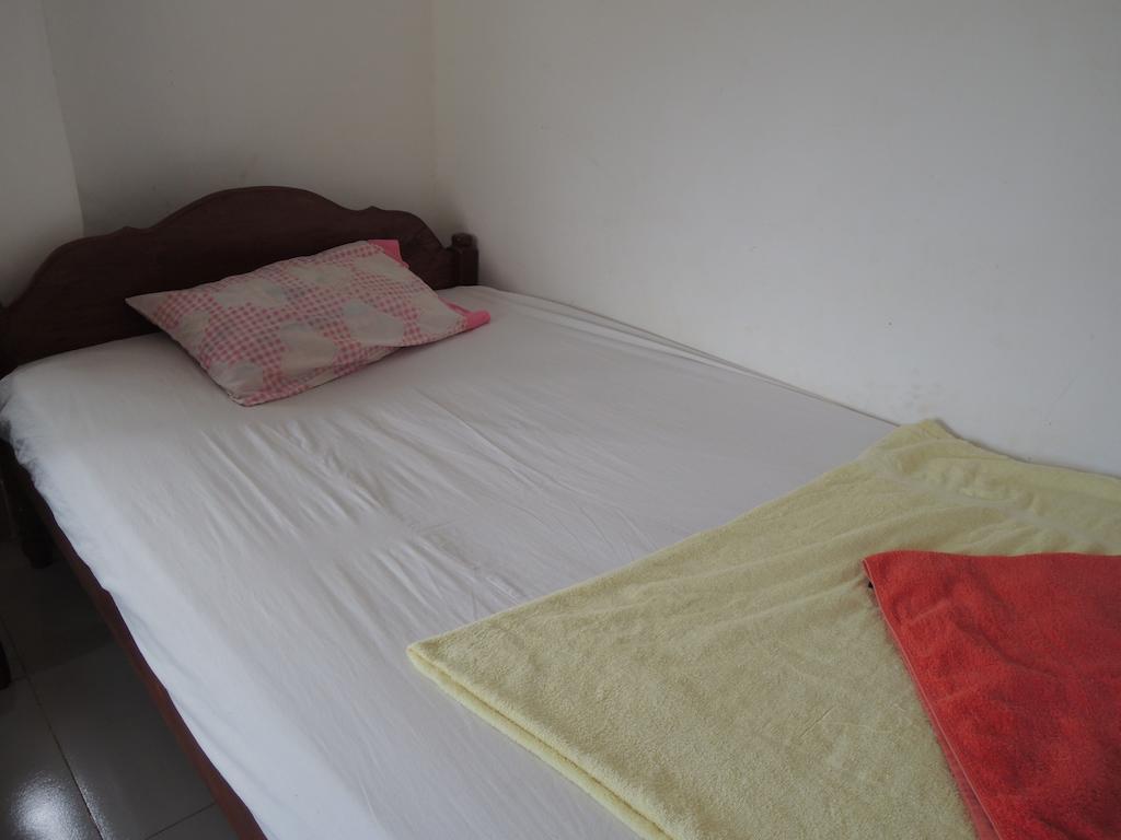 Meas Family Homestay Angk Ta Saom Exterior foto